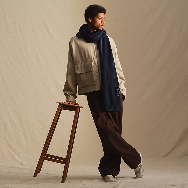 エルメス HERMES MAILLONS TRACES H394841T MUFFLER Maillons Traces scarf - Black | Hermès Mainland China